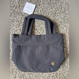 NWT Lululemon On My Level Small Tote Bag 5L Color Black